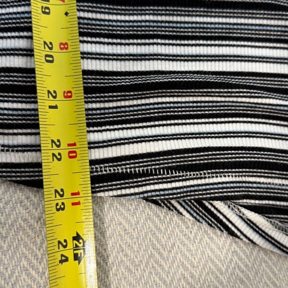 American Eagle T Shirt Womens Small Stripes Black White Soft Casual - Picture 5 of 10